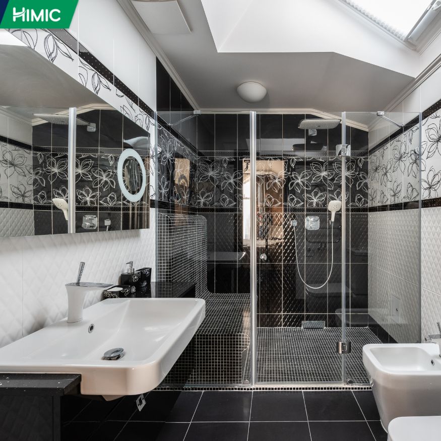 Bồn tắm đứng vách Kính