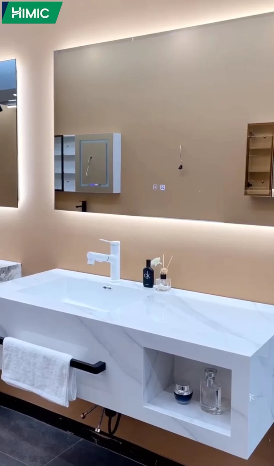 Bộ tủ Full bàn đá KT100 chất liệu đá Granite tự nhiên mài bóng sang trọng hiện đại - HM 6400
